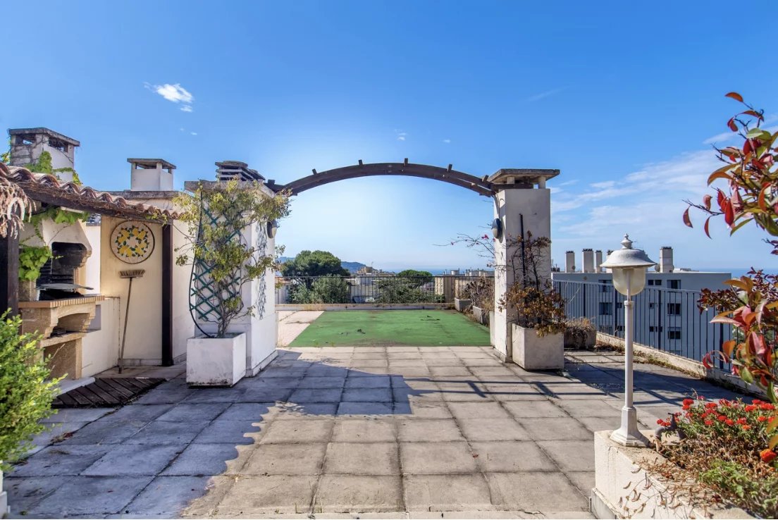 Nice, Provence-Alpes-Côte d’Azur, 06000, FR, 3 Bedrooms Bedrooms, ,3 BathroomsBathrooms,Residential,For Sale,1927436