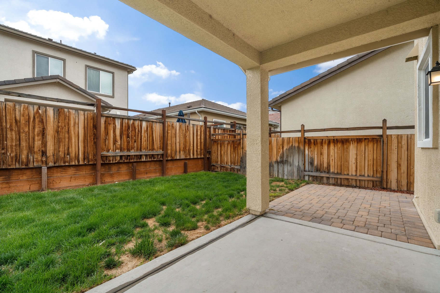  Two Story Walking Distance to Red Hawk Golf Course - 物件實景