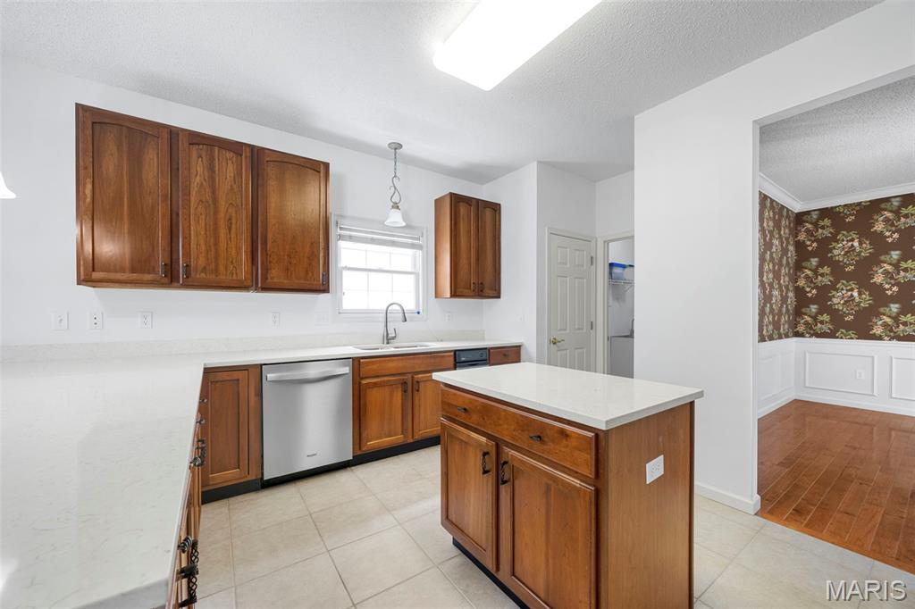 Lake St Louis, Missouri, 63367, United States, 2 Bedrooms Bedrooms, ,2 BathroomsBathrooms,Residential,For Sale,1901912