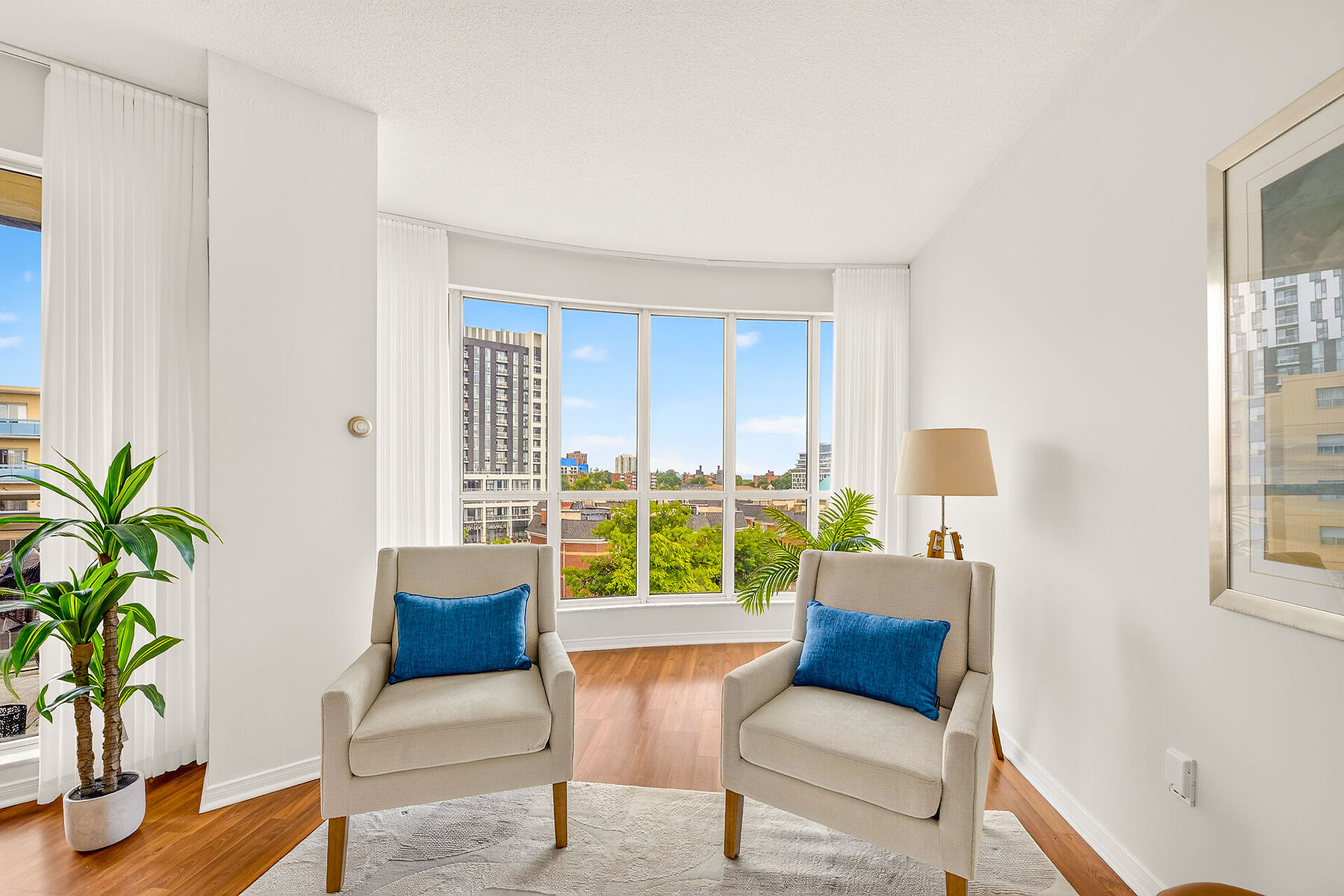  Desirable Waterfront Condo - 物件實景