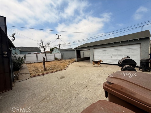 Los Angeles, California, 90047, United States, 3 Bedrooms Bedrooms, ,1 BathroomBathrooms,Residential,For Sale,1920409
