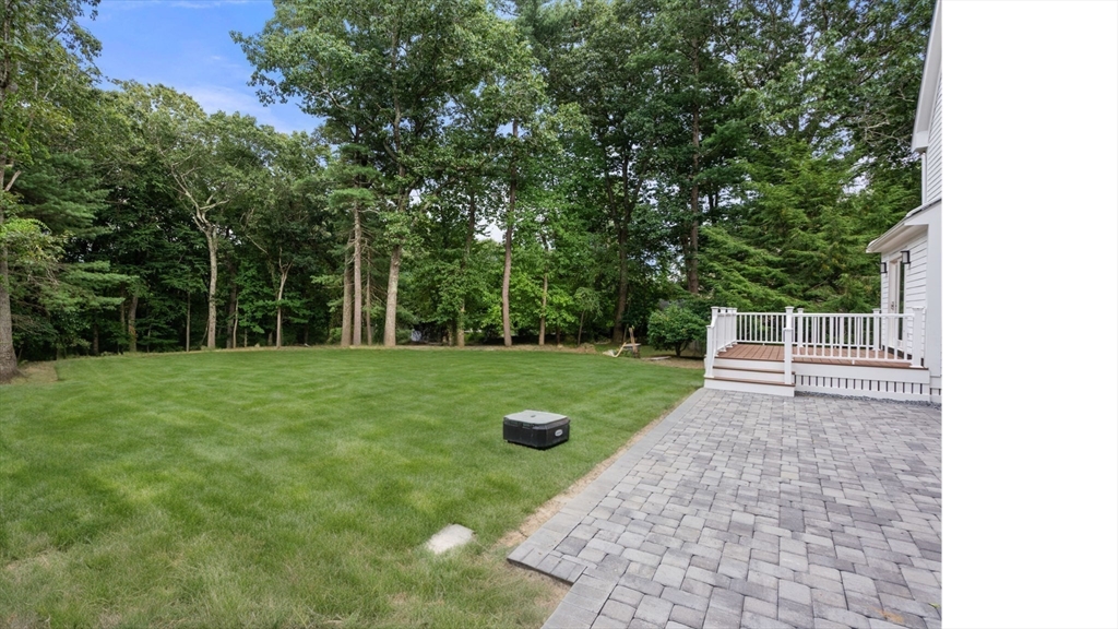 Hopkinton, Massachusetts, 01748, United States, 5 Bedrooms Bedrooms, ,4 BathroomsBathrooms,Residential,For Sale,1947956