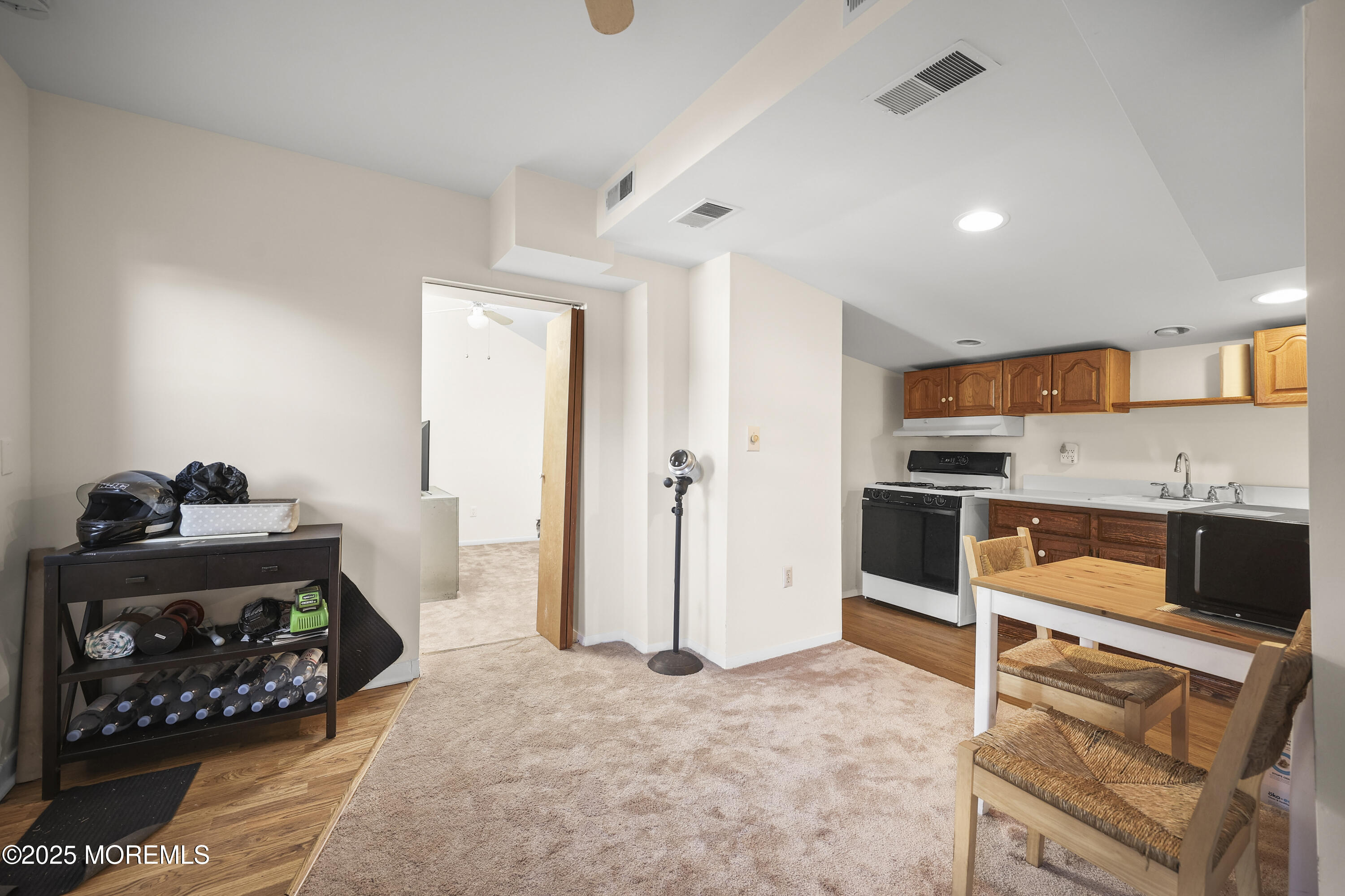 Leonardo, New Jersey, 07737, United States, 4 Bedrooms Bedrooms, ,3 BathroomsBathrooms,Residential,For Sale,2001705