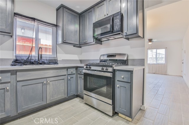 Los Angeles, California, 90059, United States, 2 Bedrooms Bedrooms, ,1 BathroomBathrooms,Residential,For Sale,1942997