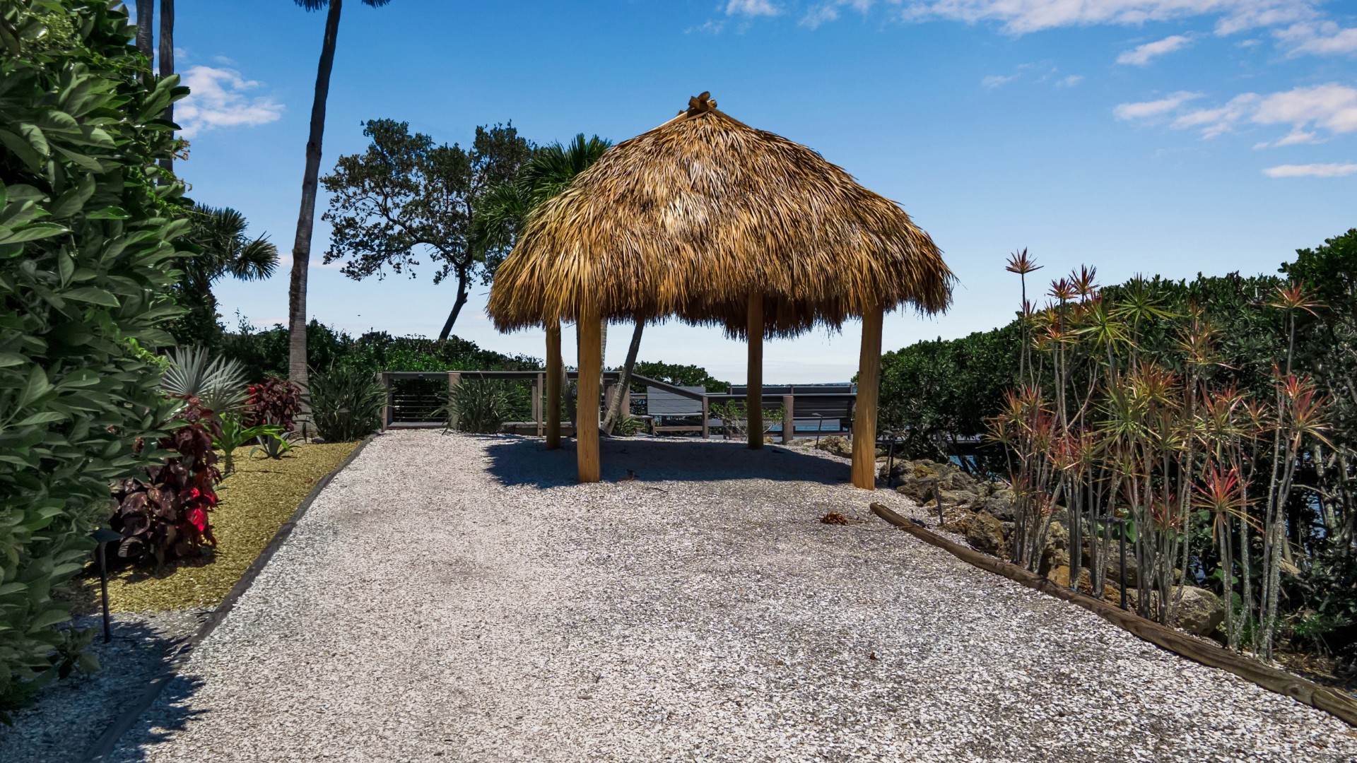 Longboat Key, Florida, 34228, United States, 2 Bedrooms Bedrooms, ,3 BathroomsBathrooms,Residential,For Sale,1923234