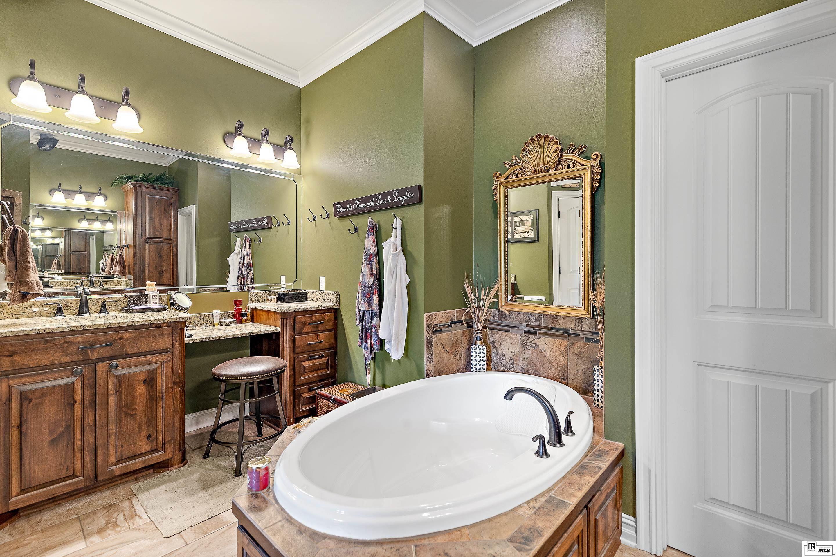 Calhoun, Louisiana, 71225, United States, 3 Bedrooms Bedrooms, ,3 BathroomsBathrooms,Residential,For Sale,1847103