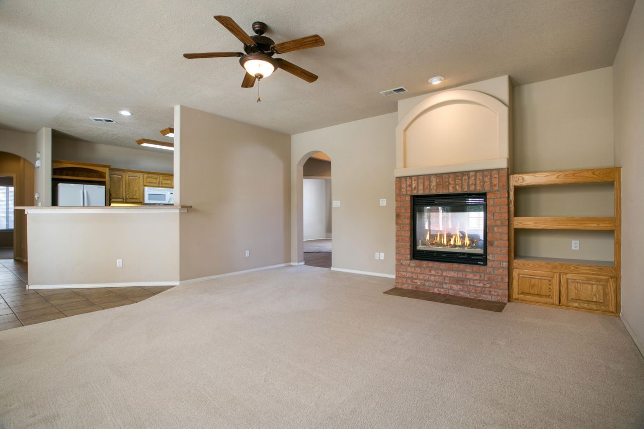 Albuquerque, New Mexico, 87122, United States, 3 Bedrooms Bedrooms, ,2 BathroomsBathrooms,Residential,For Sale,1984801