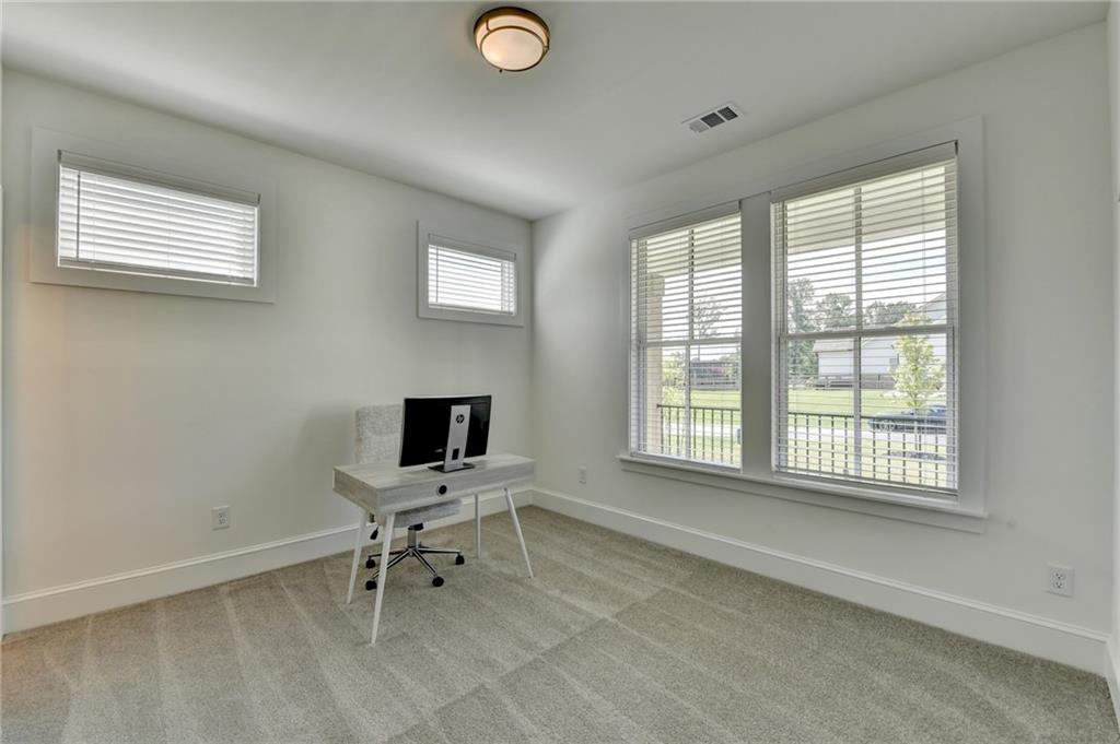 Gainesville, Georgia, 30506, United States, 5 Bedrooms Bedrooms, ,6 BathroomsBathrooms,Residential,For Sale,1978029