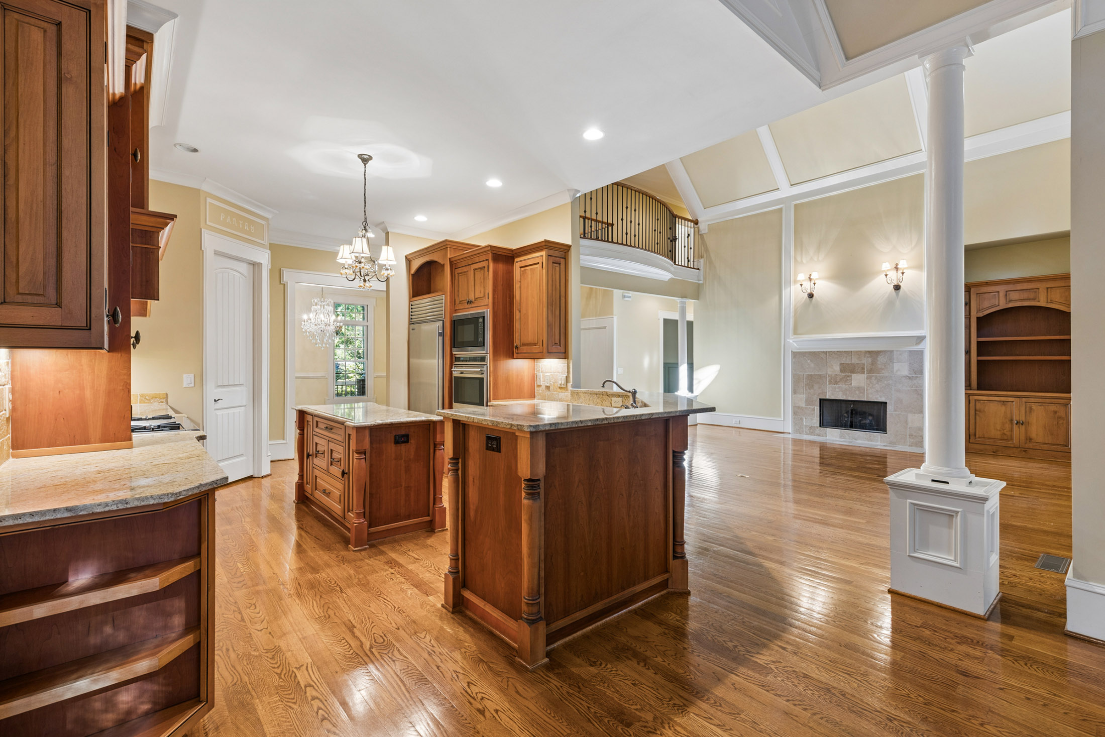 A Rare Opportunity to Enjoy Estate-Style Living in Sought-After Woodstock - 物件實景
