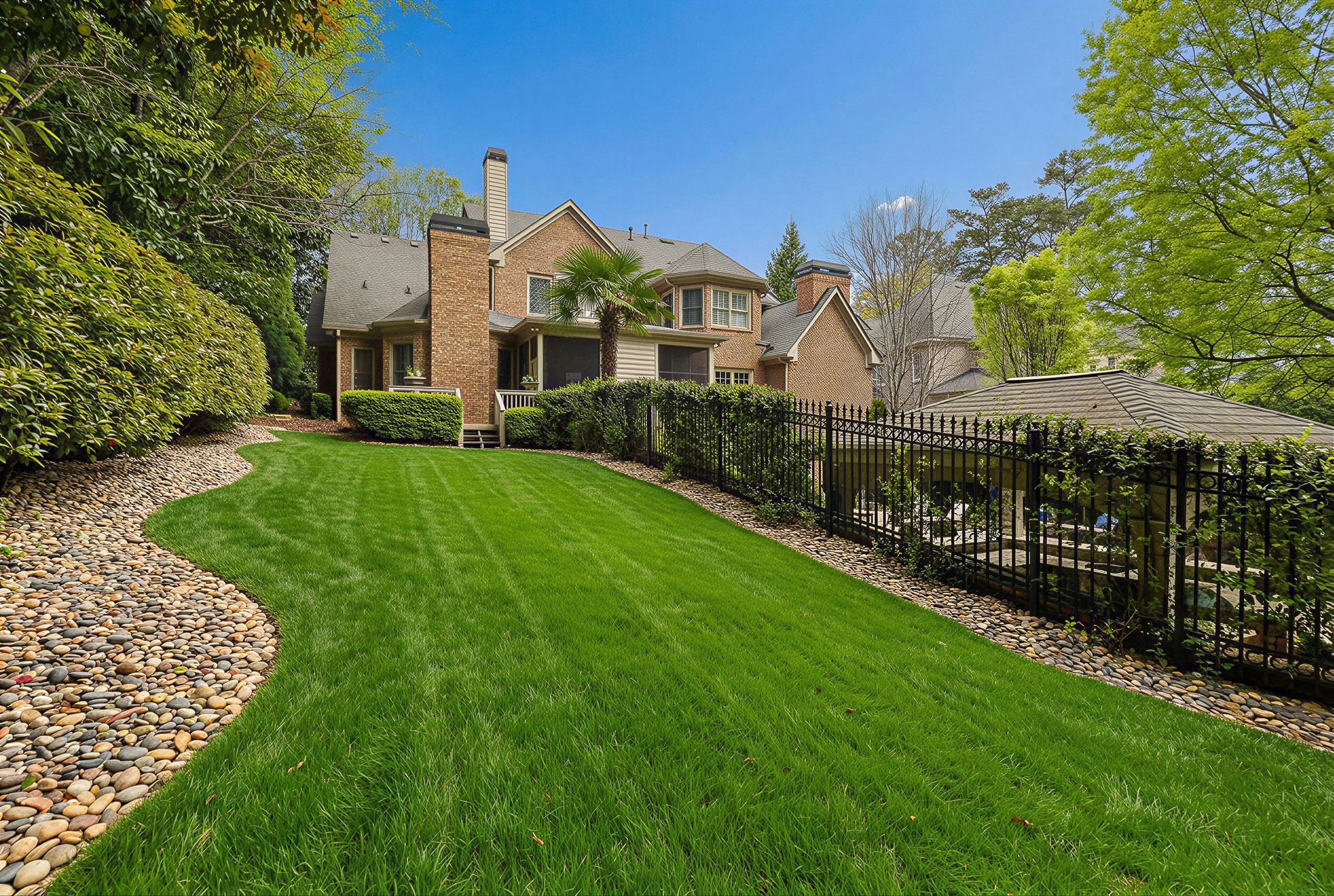  Exquisite Gated Brick and Stone Estate in Sought-after Chastain Park Area - 物件實景