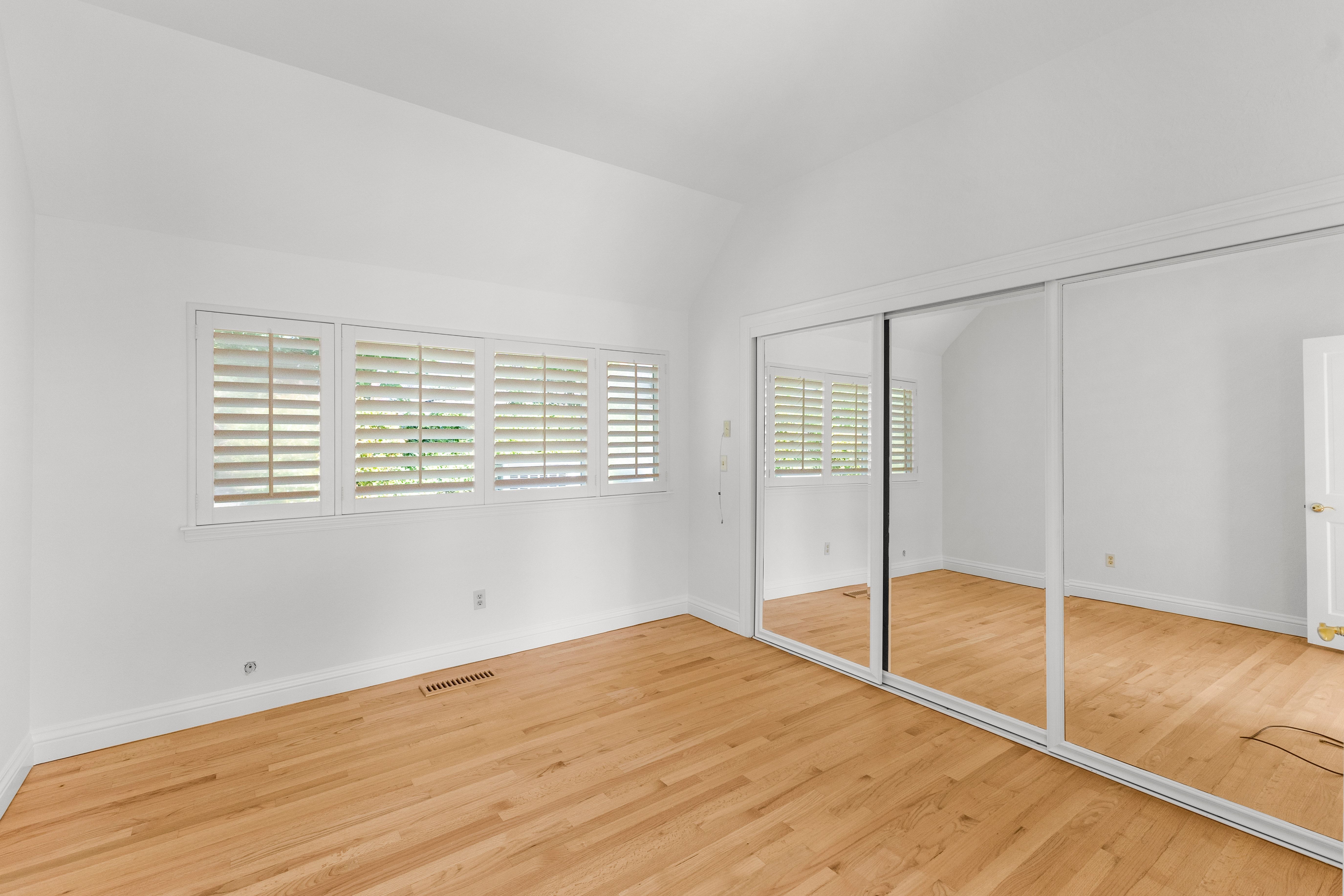  Elegant Custom Home in Gated Silver Maple - 物件實景