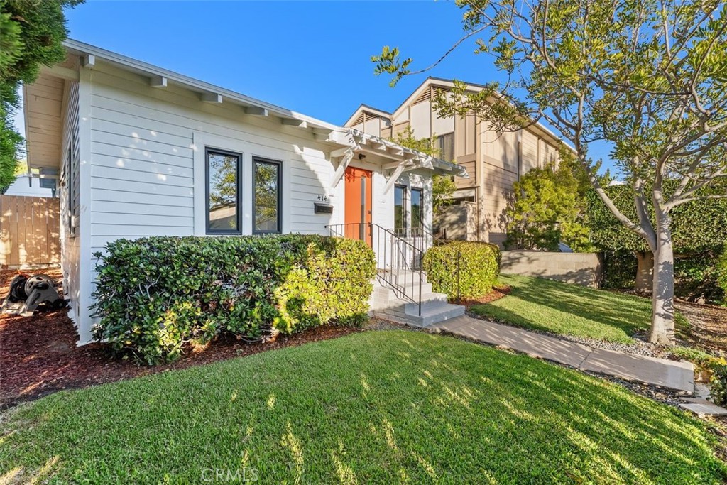 Laguna Beach, California, 92651, United States, 2 Bedrooms Bedrooms, ,1 BathroomBathrooms,Residential,For Sale,2000928