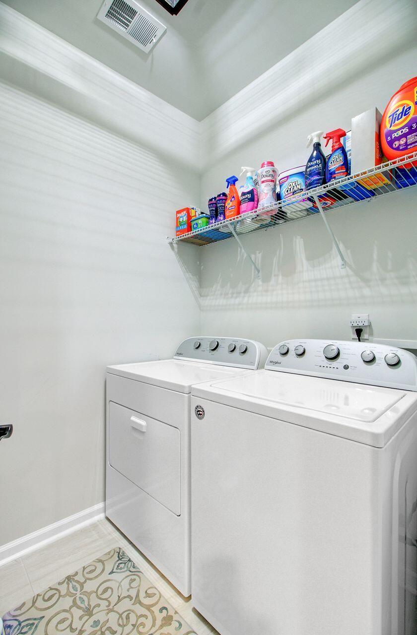 Johns Island, South Carolina, 29455, United States, 4 Bedrooms Bedrooms, ,2 BathroomsBathrooms,Residential,For Sale,1967653