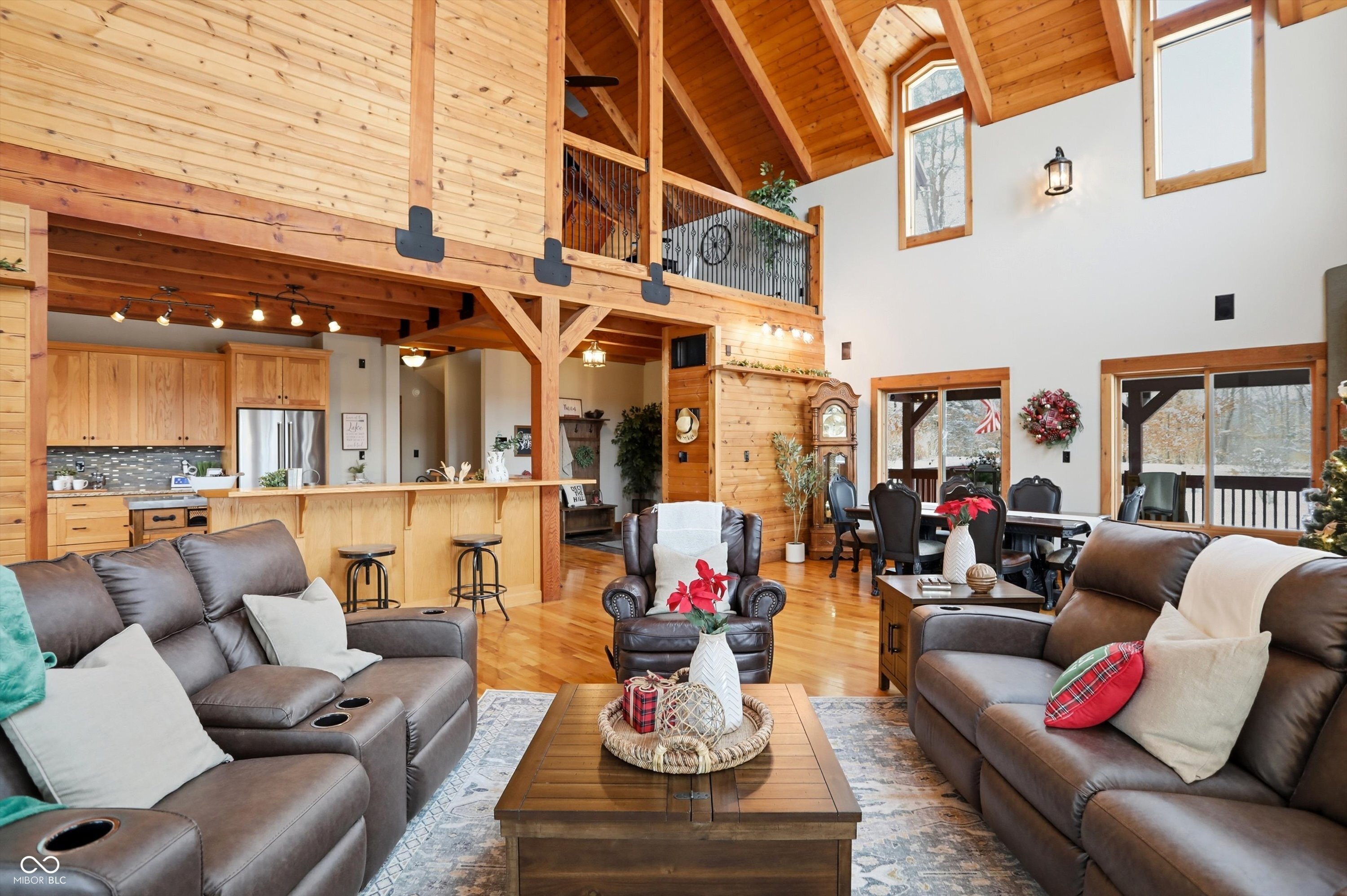 Unionville, Indiana, 47468, United States, 5 Bedrooms Bedrooms, ,5 BathroomsBathrooms,Residential,For Sale,1975333