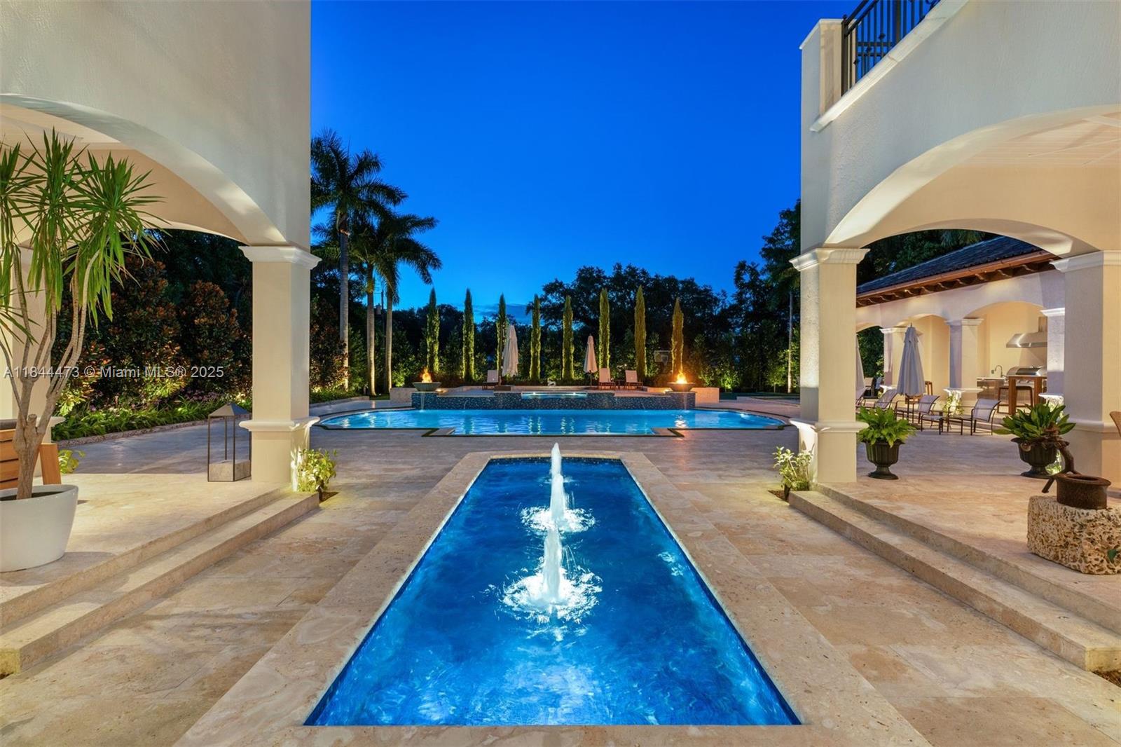 Miami, Florida, 33143, United States, 7 Bedrooms Bedrooms, ,10 BathroomsBathrooms,Residential,For Sale,1927451