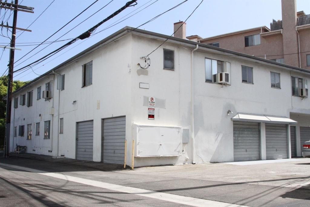 Los Angeles, California, 90025, United States, ,Residential,For Sale,1898736