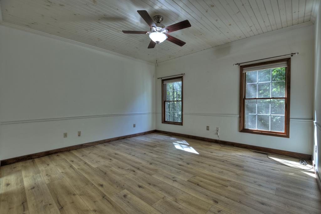 Blue Ridge, Georgia, 30513, United States, 3 Bedrooms Bedrooms, ,4 BathroomsBathrooms,Residential,For Sale,1858948