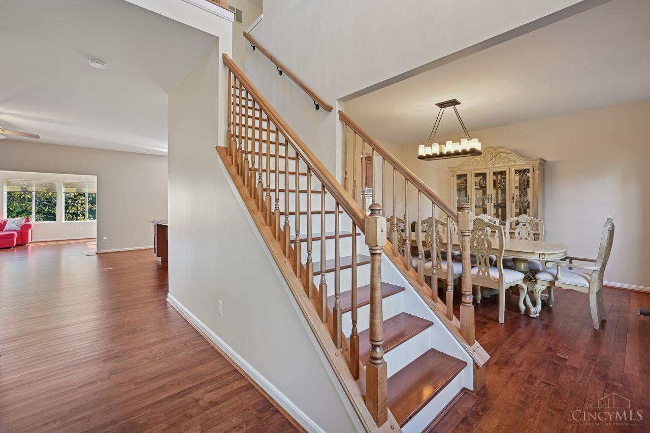 Mason, Ohio, 45040, United States, 5 Bedrooms Bedrooms, ,5 BathroomsBathrooms,Residential,For Sale,1988349