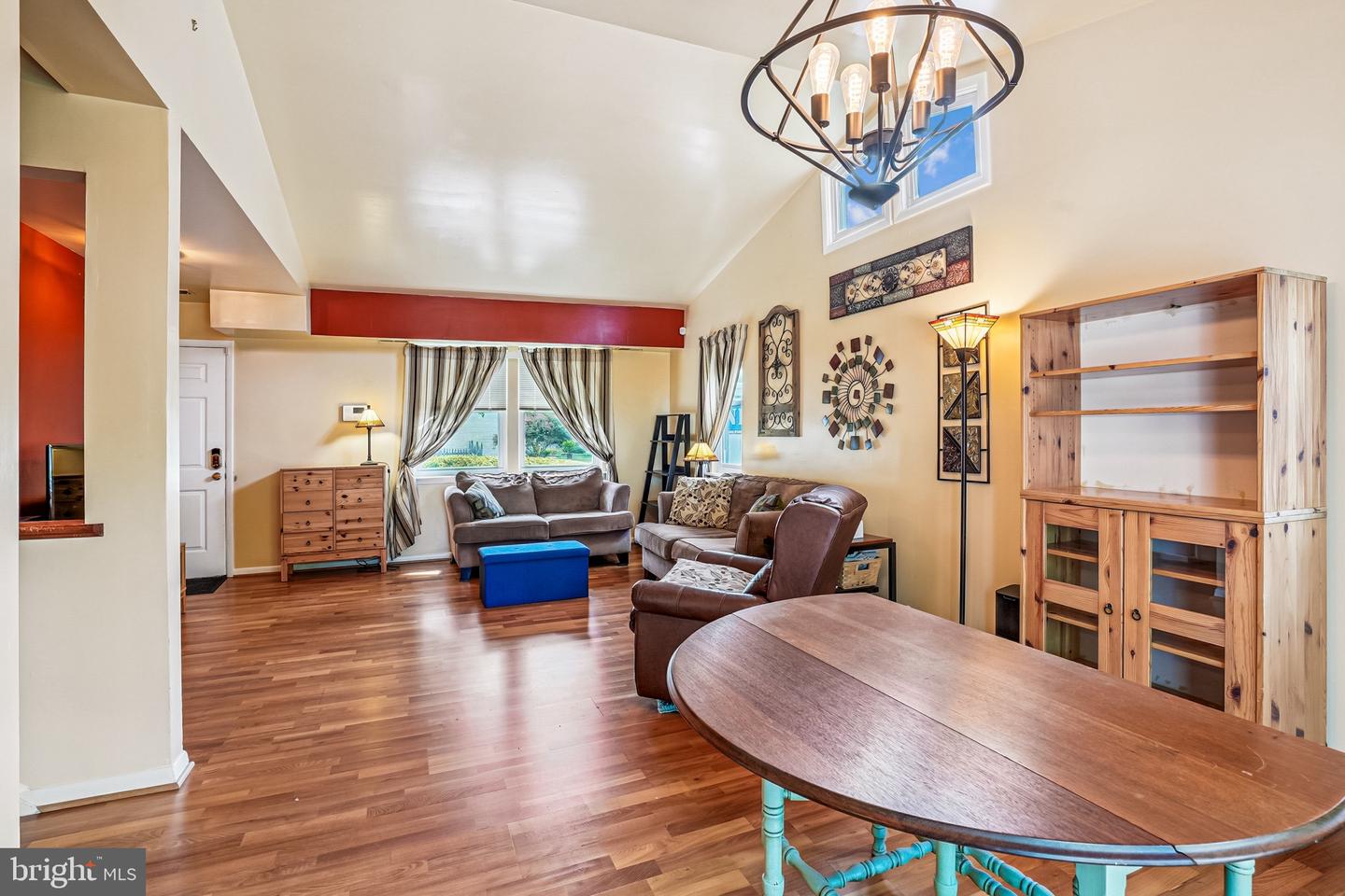 Manassas, Virginia, 20110, United States, 3 Bedrooms Bedrooms, ,2 BathroomsBathrooms,Residential,For Sale,1924982