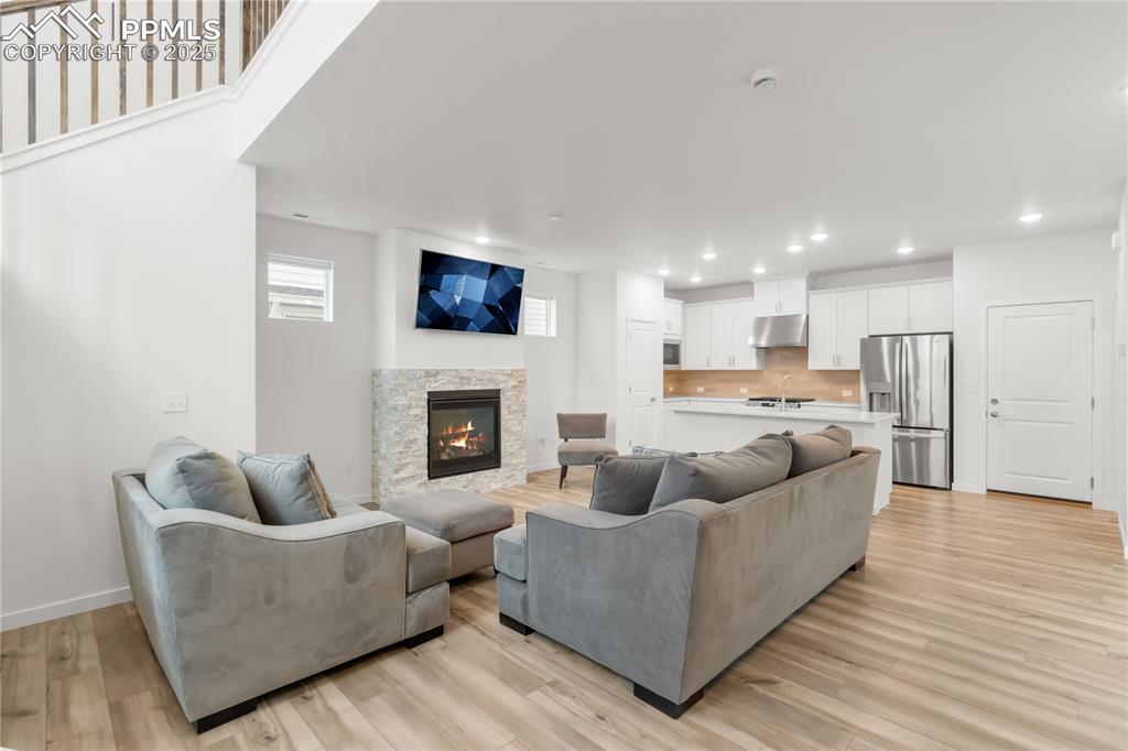 Colorado Springs, Colorado, 80924, United States, 3 Bedrooms Bedrooms, ,3 BathroomsBathrooms,Residential,For Sale,1911432