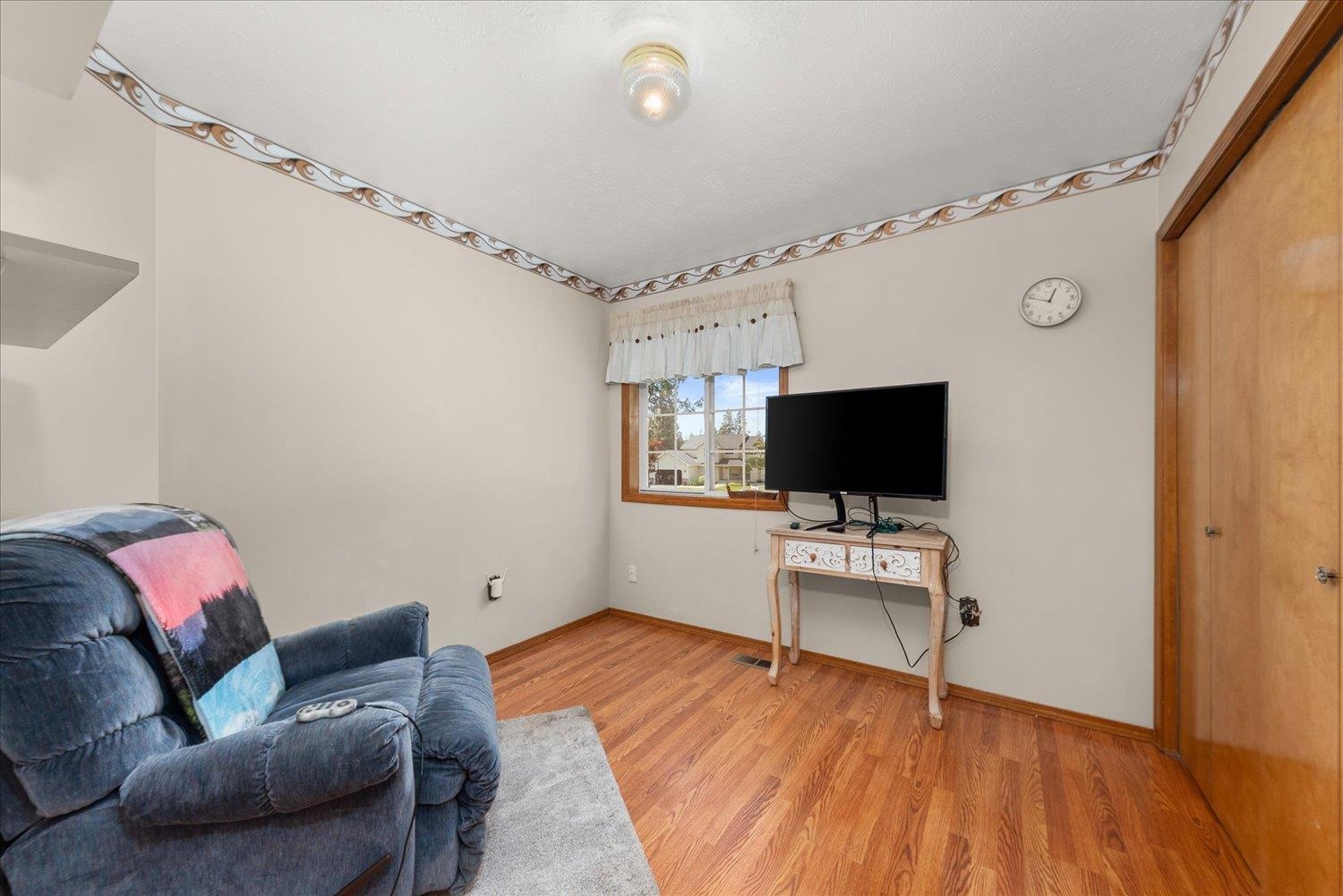 Nine Mile Falls, Washington, 99026, United States, 5 Bedrooms Bedrooms, ,3 BathroomsBathrooms,Residential,For Sale,1979574