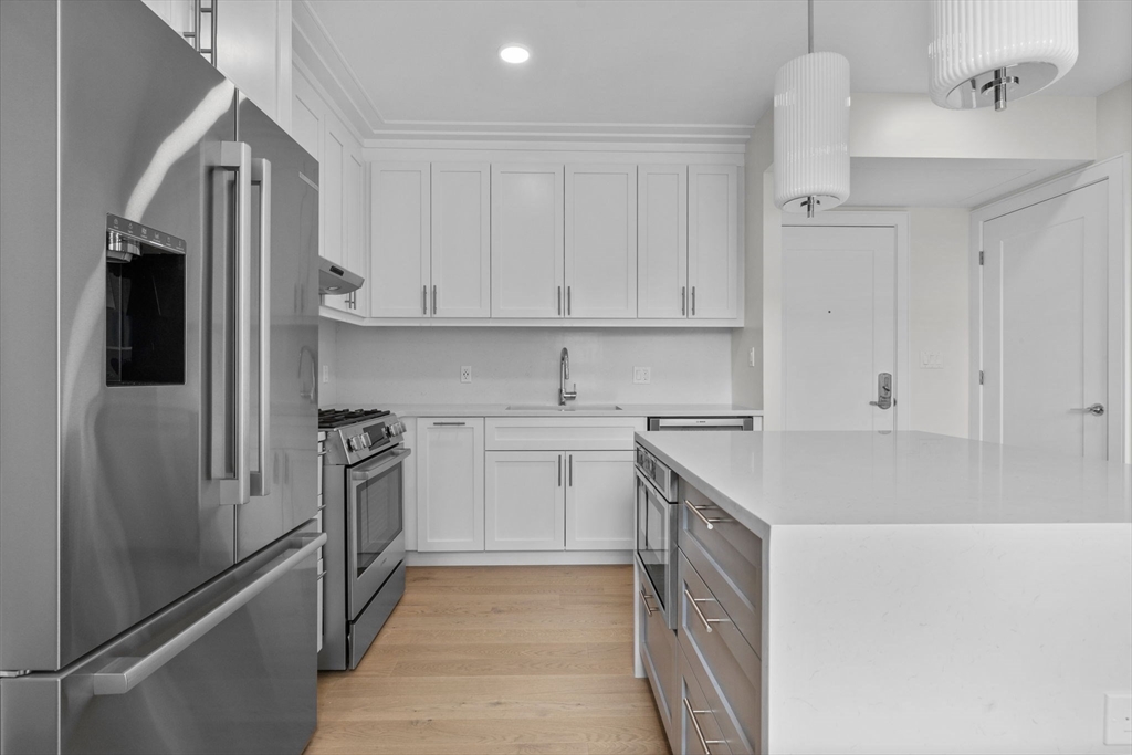 Boston, Massachusetts, 02128, United States, 2 Bedrooms Bedrooms, ,2 BathroomsBathrooms,Residential,For Sale,1942738
