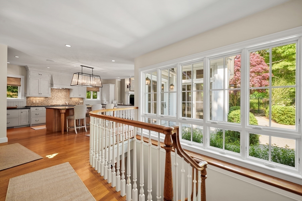 Wellesley, Massachusetts, 02481, United States, 2 Bedrooms Bedrooms, ,3 BathroomsBathrooms,Residential,For Sale,1941651
