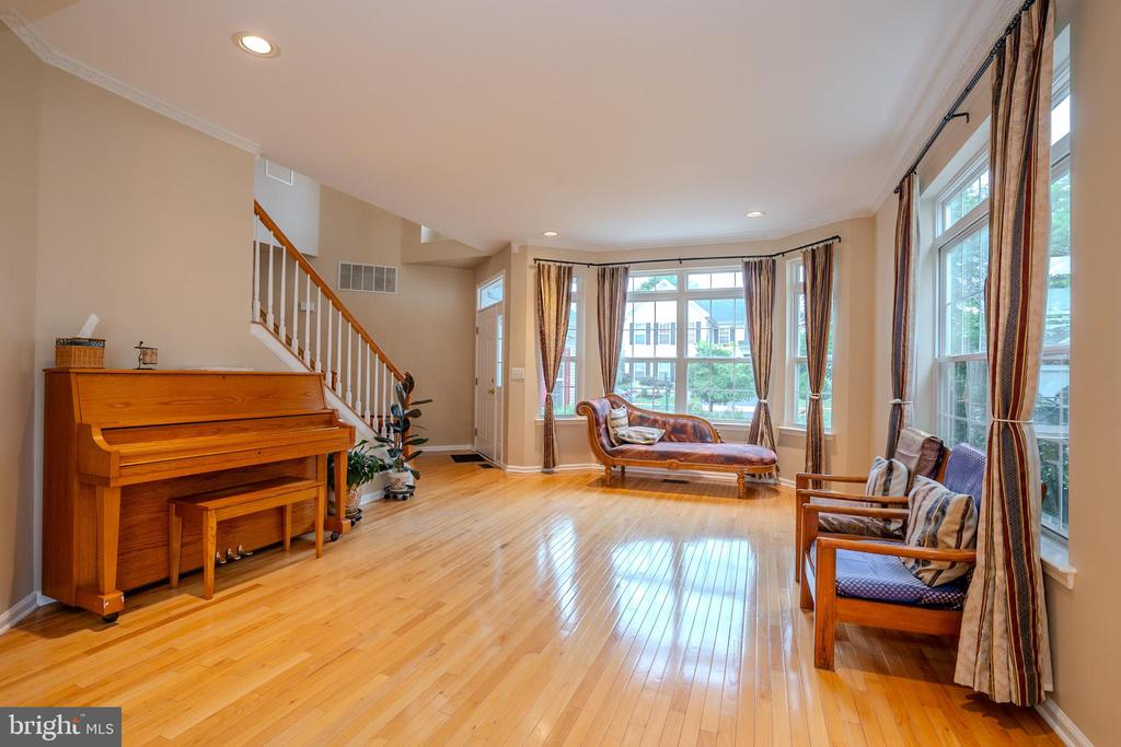 Plainsboro, New Jersey, 08536, United States, 4 Bedrooms Bedrooms, ,3 BathroomsBathrooms,Residential,For Sale,1900525