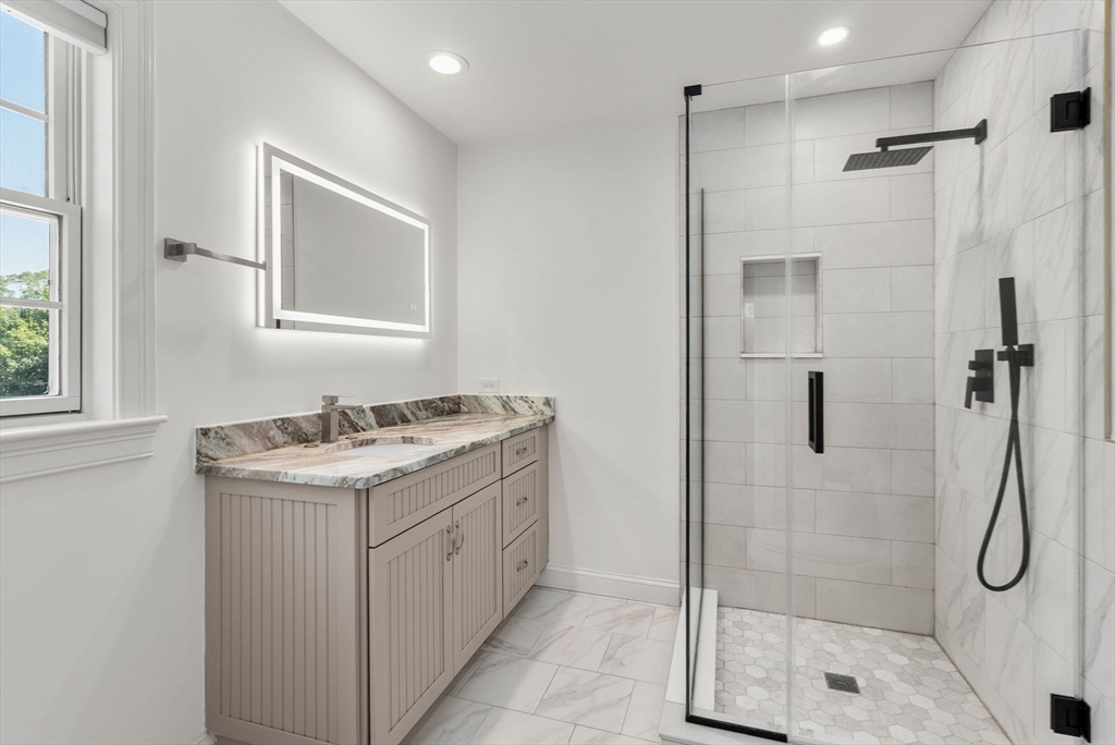 Wellesley, Massachusetts, 02482, United States, 6 Bedrooms Bedrooms, ,7 BathroomsBathrooms,Residential,For Sale,1918672