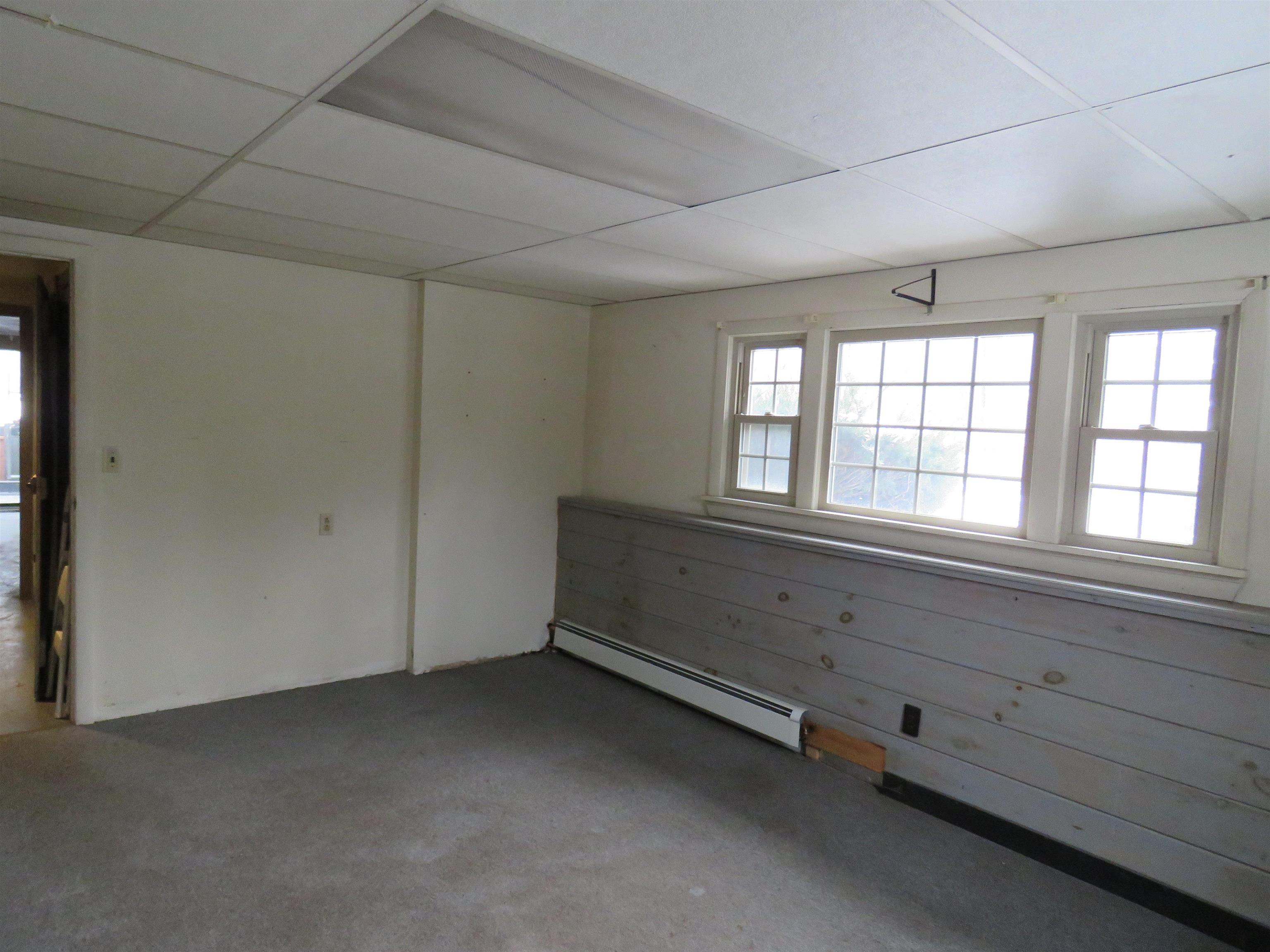 Derry, New Hampshire, 03038, United States, 3 Bedrooms Bedrooms, ,2 BathroomsBathrooms,Residential,For Sale,2005646