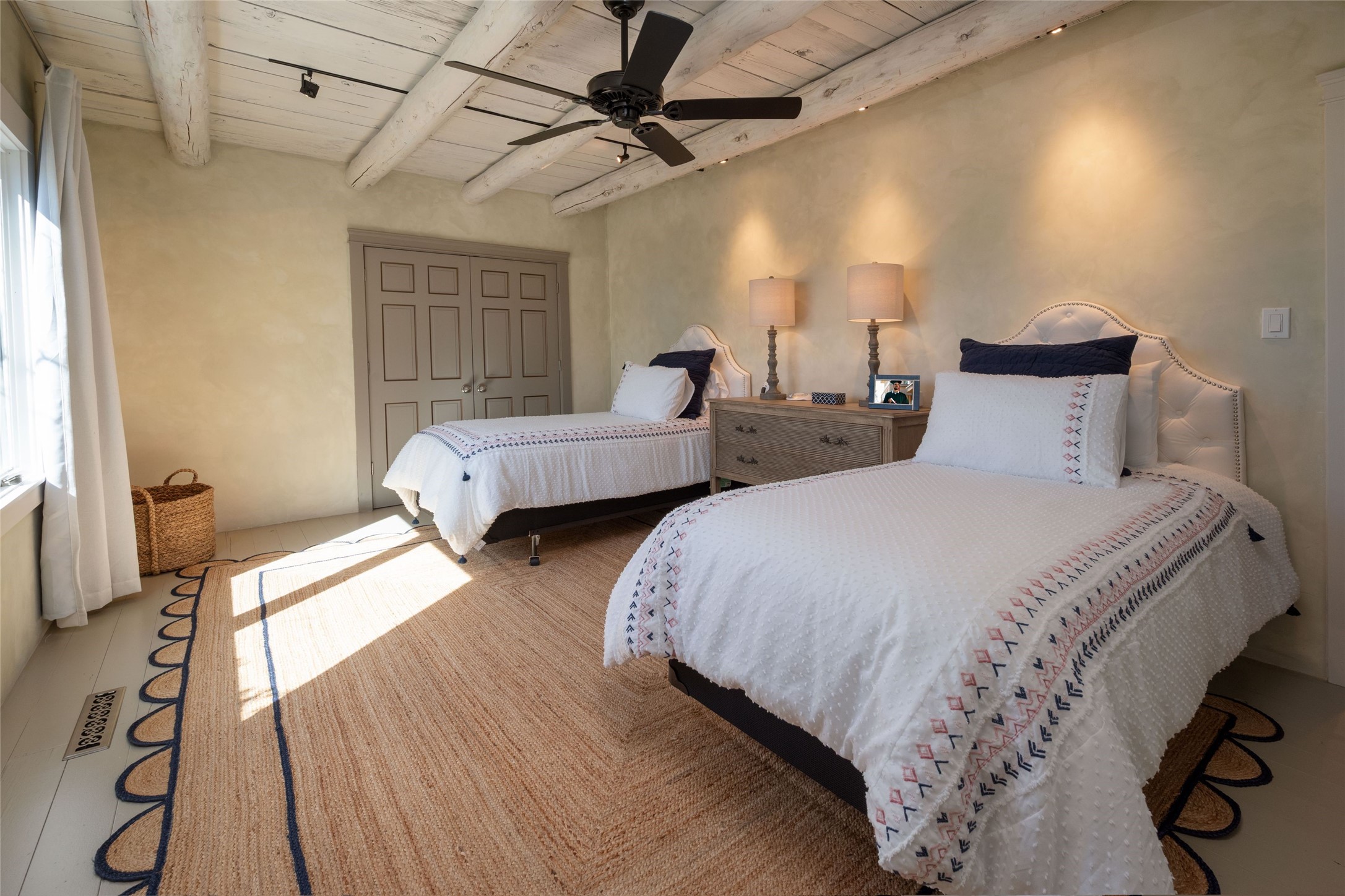  413 Los Arboles Drive - 物件實景