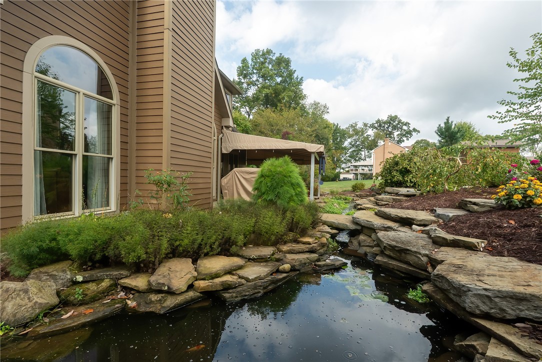 Finleyville, Pennsylvania, 15332, United States, 4 Bedrooms Bedrooms, ,4 BathroomsBathrooms,Residential,For Sale,1985685