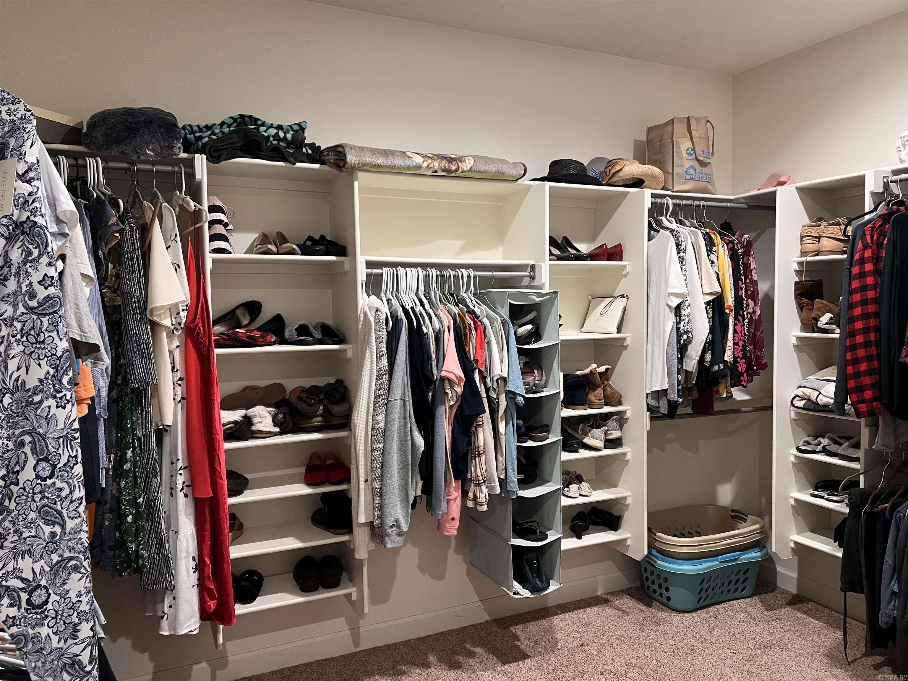 Hot Springs, Arkansas, 71913, United States, 3 Bedrooms Bedrooms, ,3 BathroomsBathrooms,Residential,For Sale,1976234