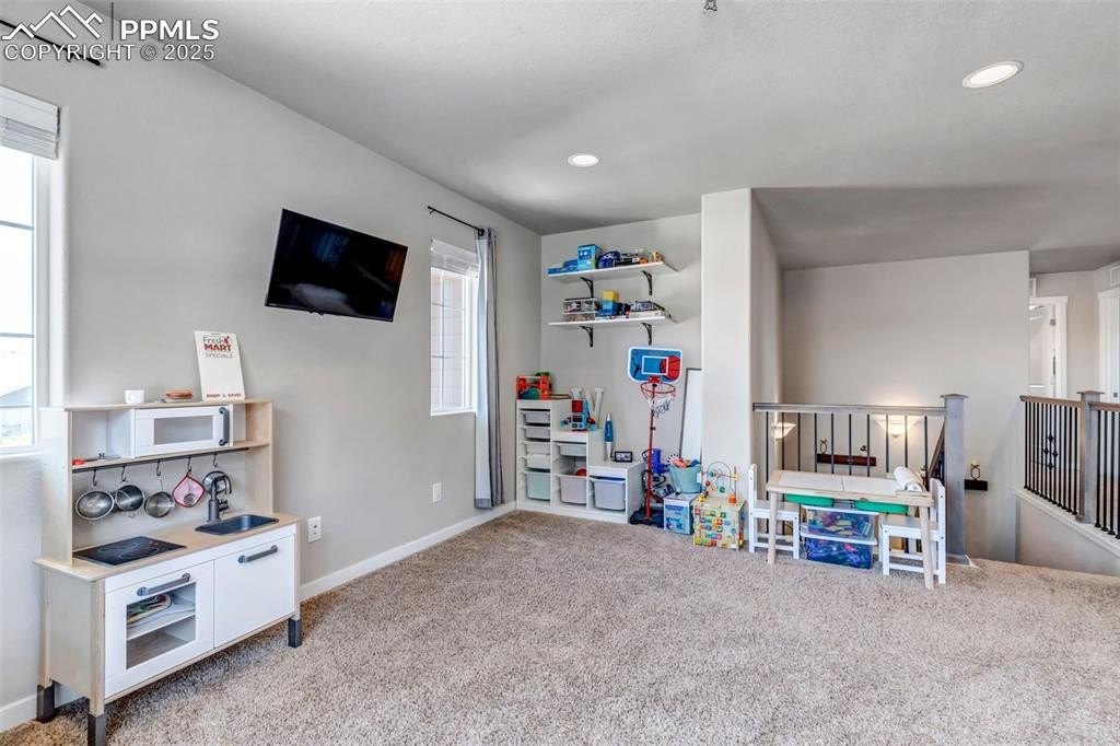 Colorado Springs, Colorado, 80925, United States, 5 Bedrooms Bedrooms, ,4 BathroomsBathrooms,Residential,For Sale,1890411