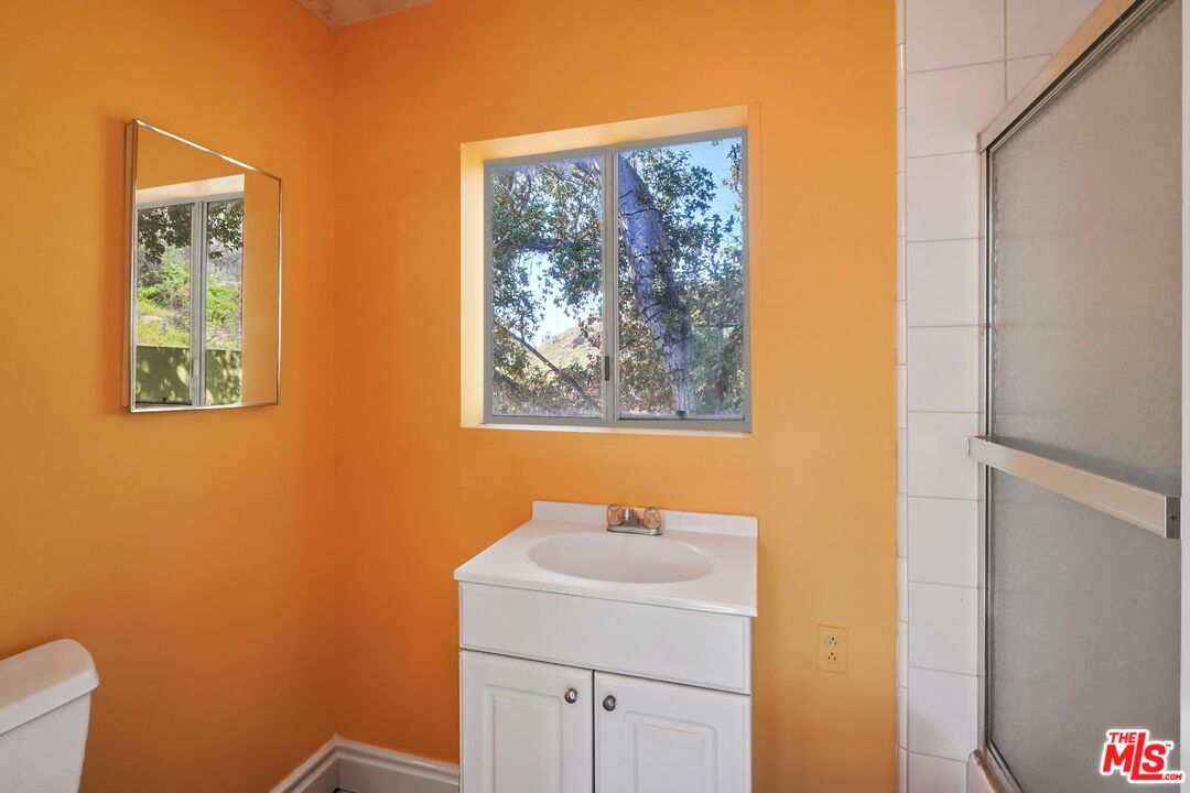 Malibu, California, 90265, United States, 3 Bedrooms Bedrooms, ,3 BathroomsBathrooms,Residential,For Sale,1859463