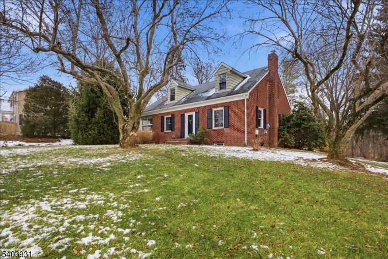 Stirling, New Jersey, 07980, United States, 3 Bedrooms Bedrooms, ,2 BathroomsBathrooms,Residential,For Sale,2008105