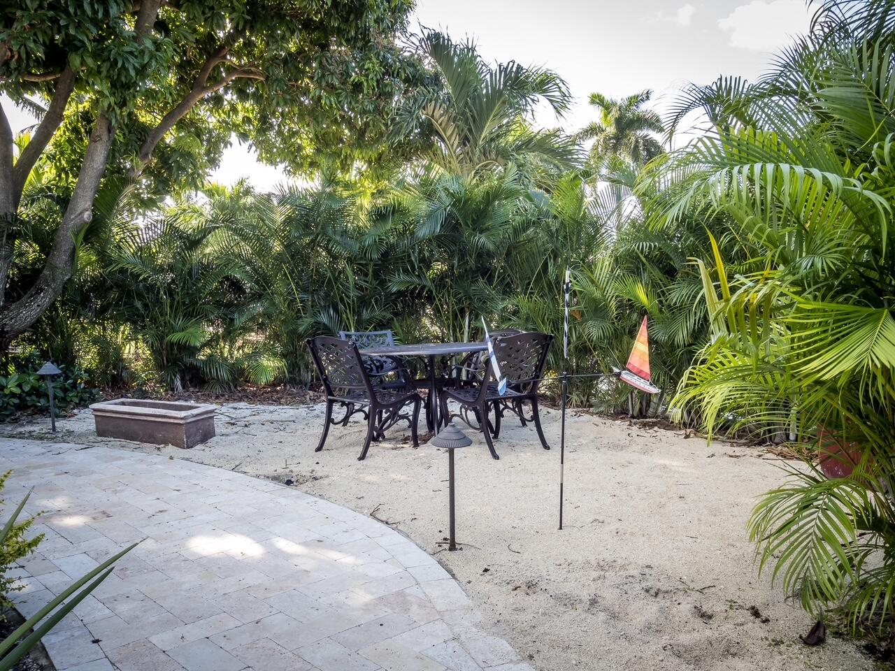 Lighthouse Point, Florida, 33064, United States, 4 Bedrooms Bedrooms, ,4 BathroomsBathrooms,Residential,For Sale,1797003