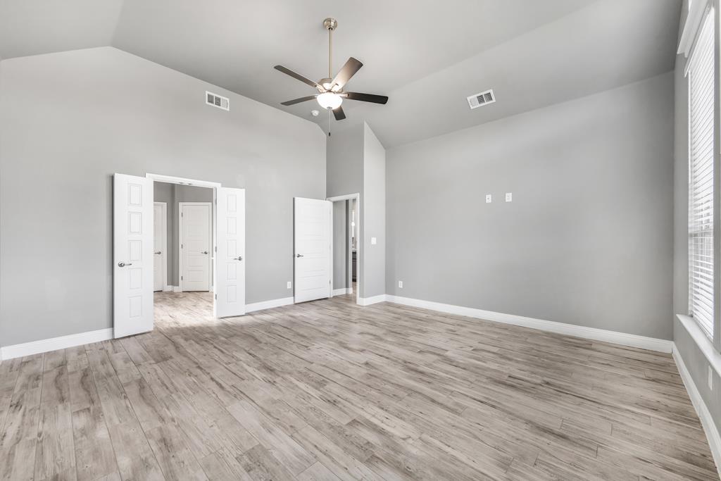 Midland, Texas, 79705, United States, 5 Bedrooms Bedrooms, ,5 BathroomsBathrooms,Residential,For Sale,1998422