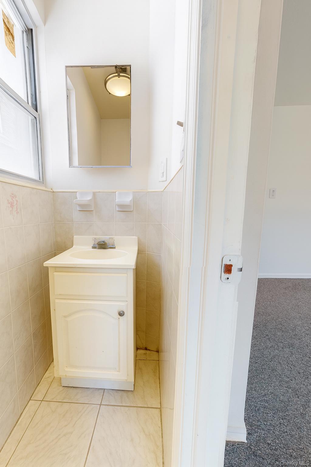 Jamaica, New York, 11435, United States, 4 Bedrooms Bedrooms, ,3 BathroomsBathrooms,Residential,For Sale,1927157