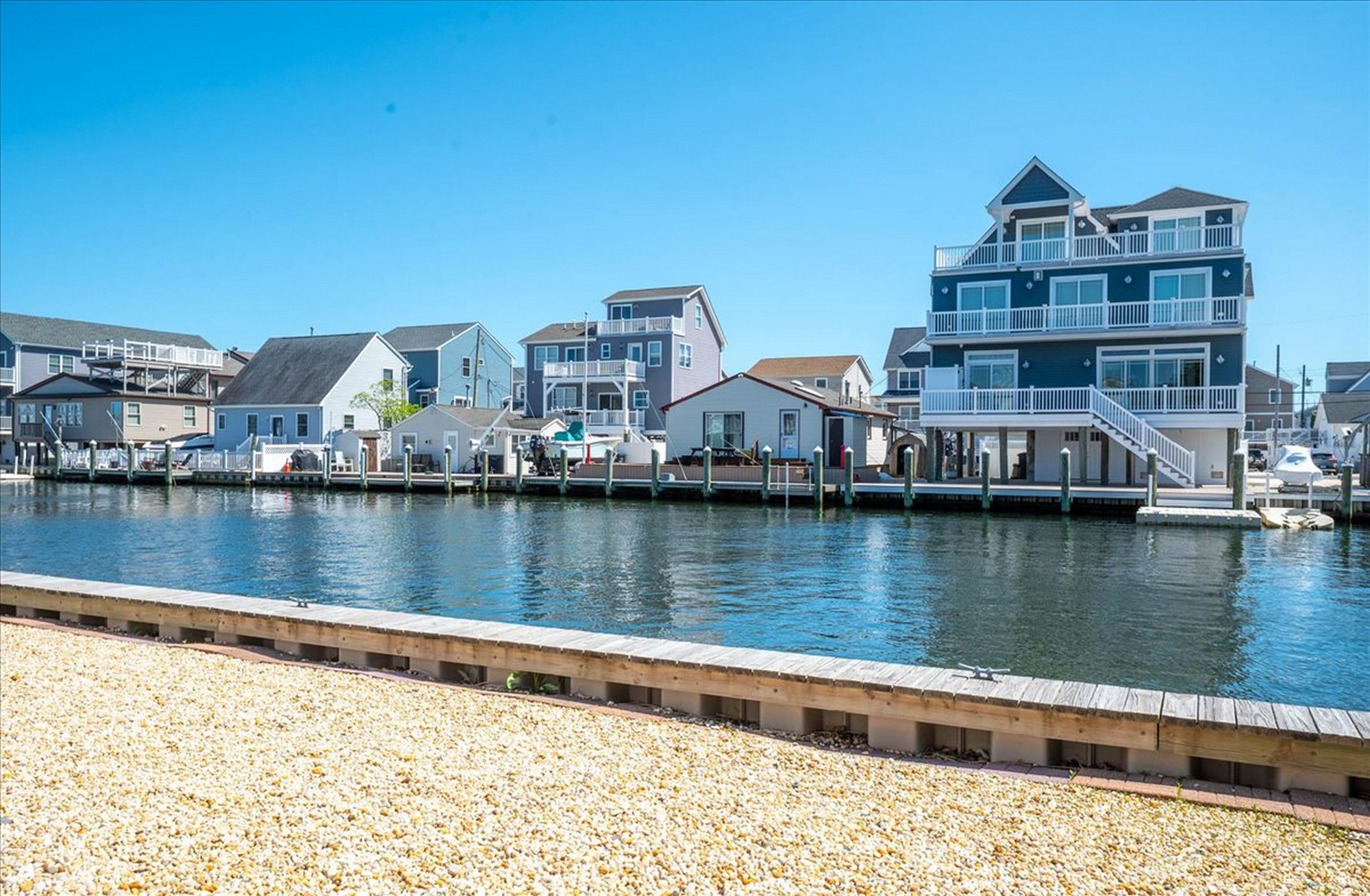  Bayfront Beach Retreat - 物件實景
