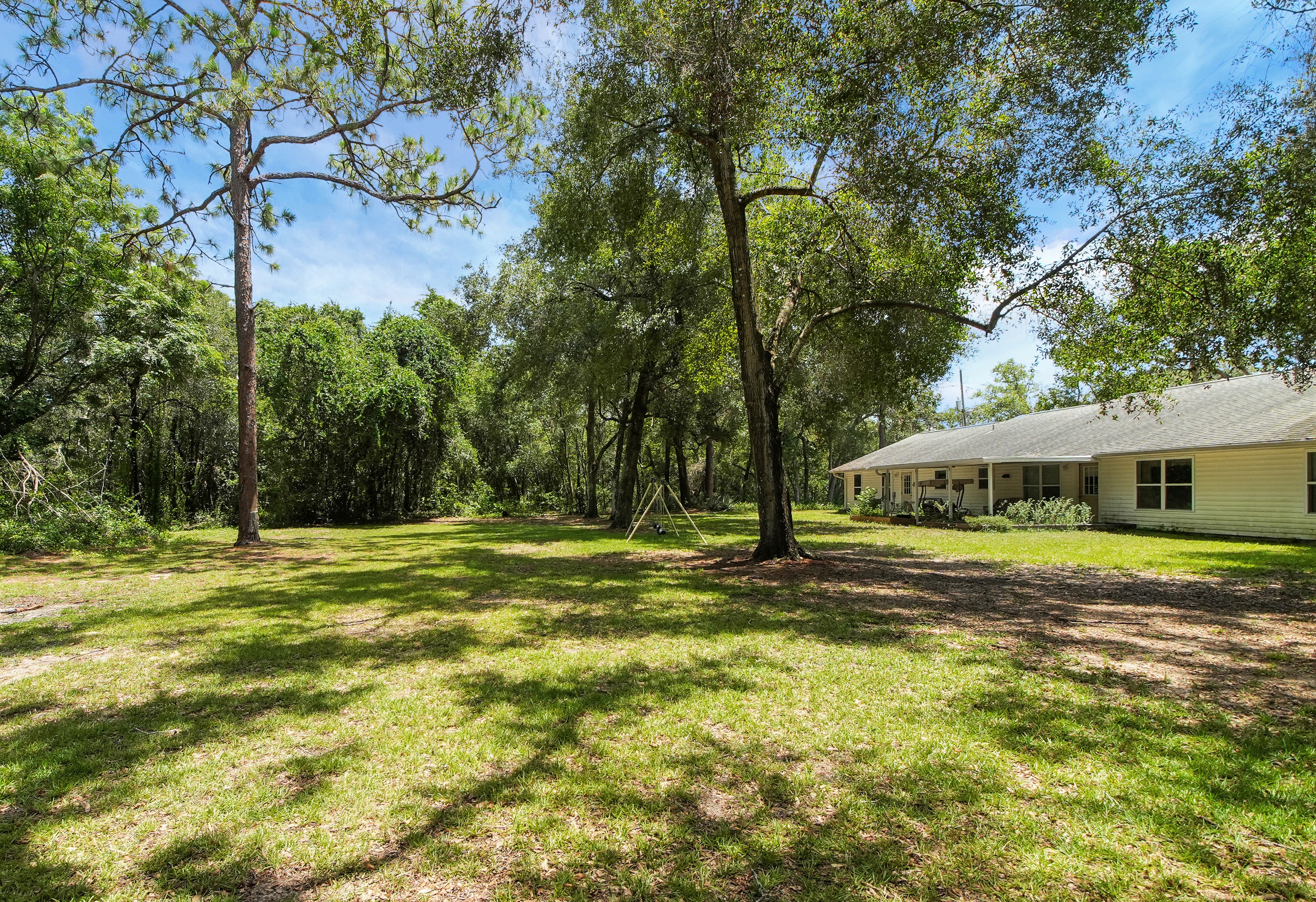 Lady Lake, Florida, 32159, United States, 6 Bedrooms Bedrooms, ,5 BathroomsBathrooms,Residential,For Sale,1921819