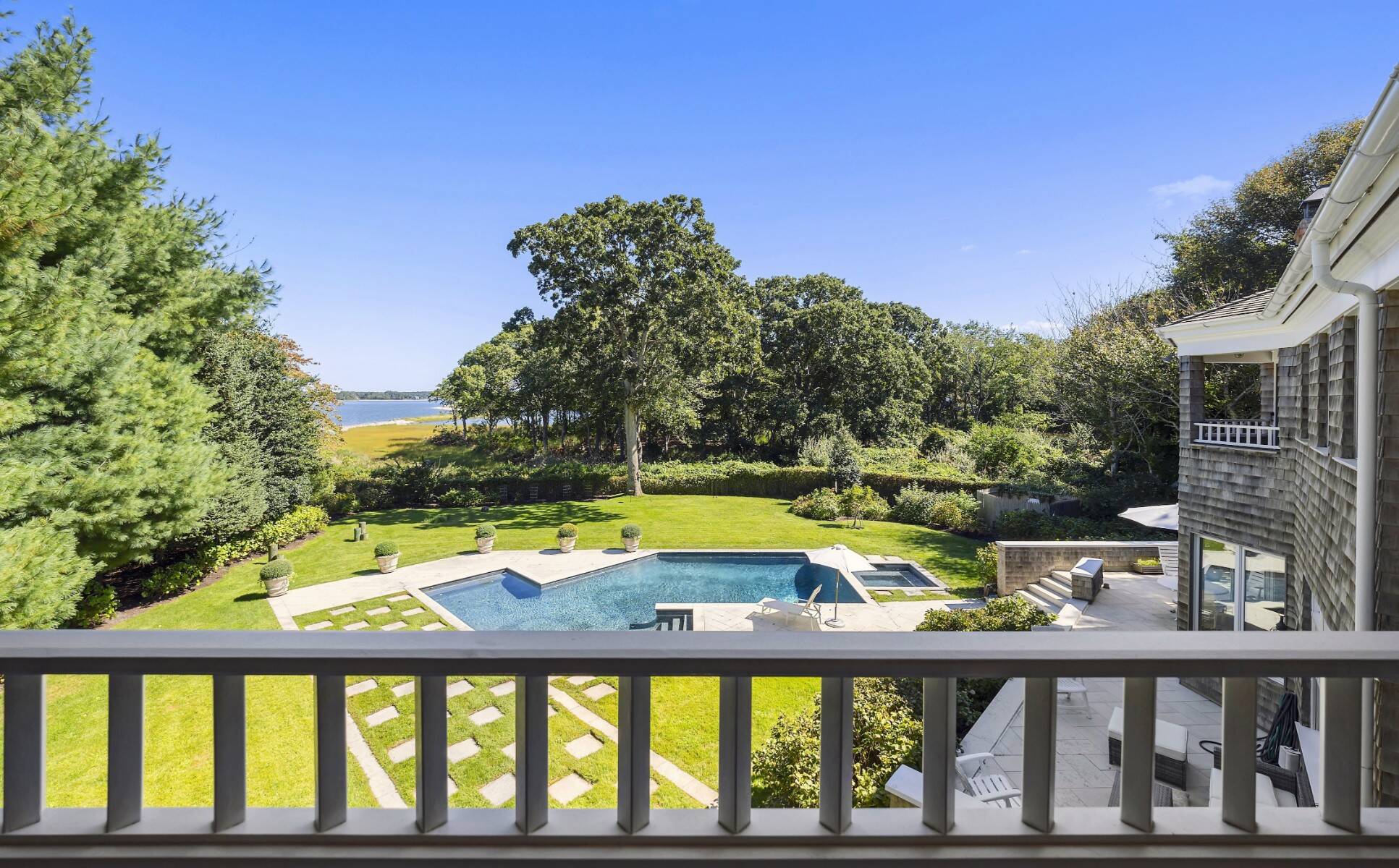  Spectacular Waterfront On the Bluff in North Haven - 物件實景