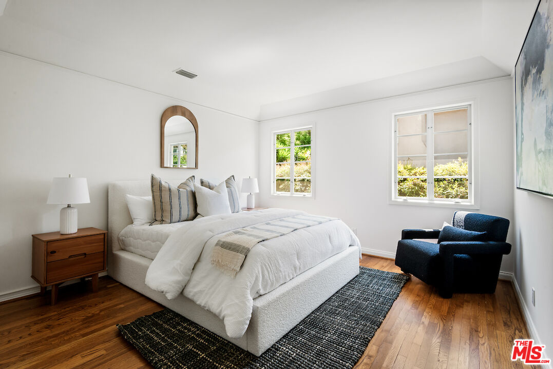 Los Angeles, California, 90068, United States, 4 Bedrooms Bedrooms, ,4 BathroomsBathrooms,Residential,For Sale,1938663