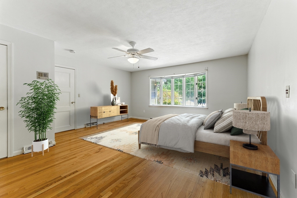 Longmeadow, Massachusetts, 01106, United States, 3 Bedrooms Bedrooms, ,3 BathroomsBathrooms,Residential,For Sale,1933397