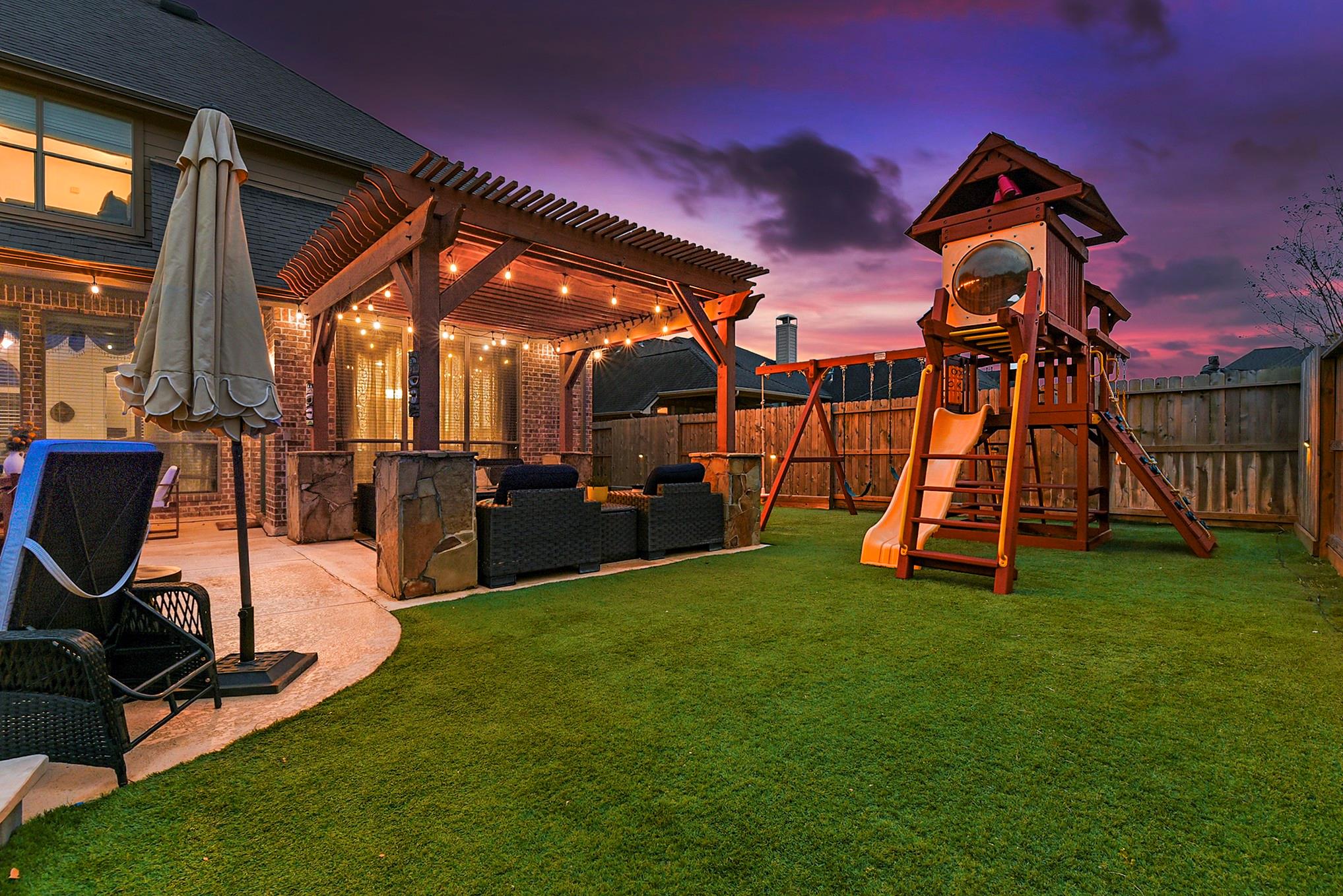 Katy, Texas, 77494, United States, 5 Bedrooms Bedrooms, ,4 BathroomsBathrooms,Residential,For Sale,2015284