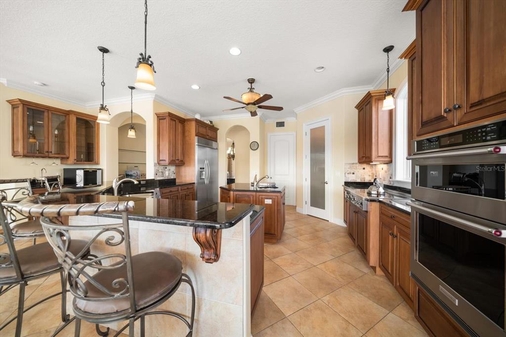 Largo, Florida, 33770, United States, 5 Bedrooms Bedrooms, ,4 BathroomsBathrooms,Residential,For Sale,2002964