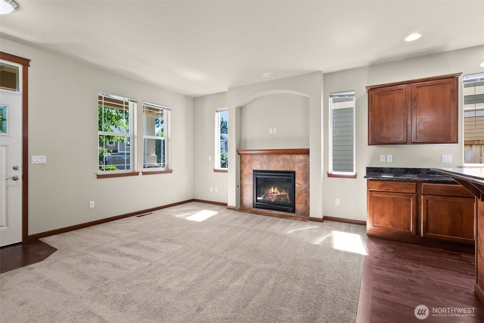 Puyallup, Washington, 98374, United States, 3 Bedrooms Bedrooms, ,3 BathroomsBathrooms,Residential,For Sale,1885383