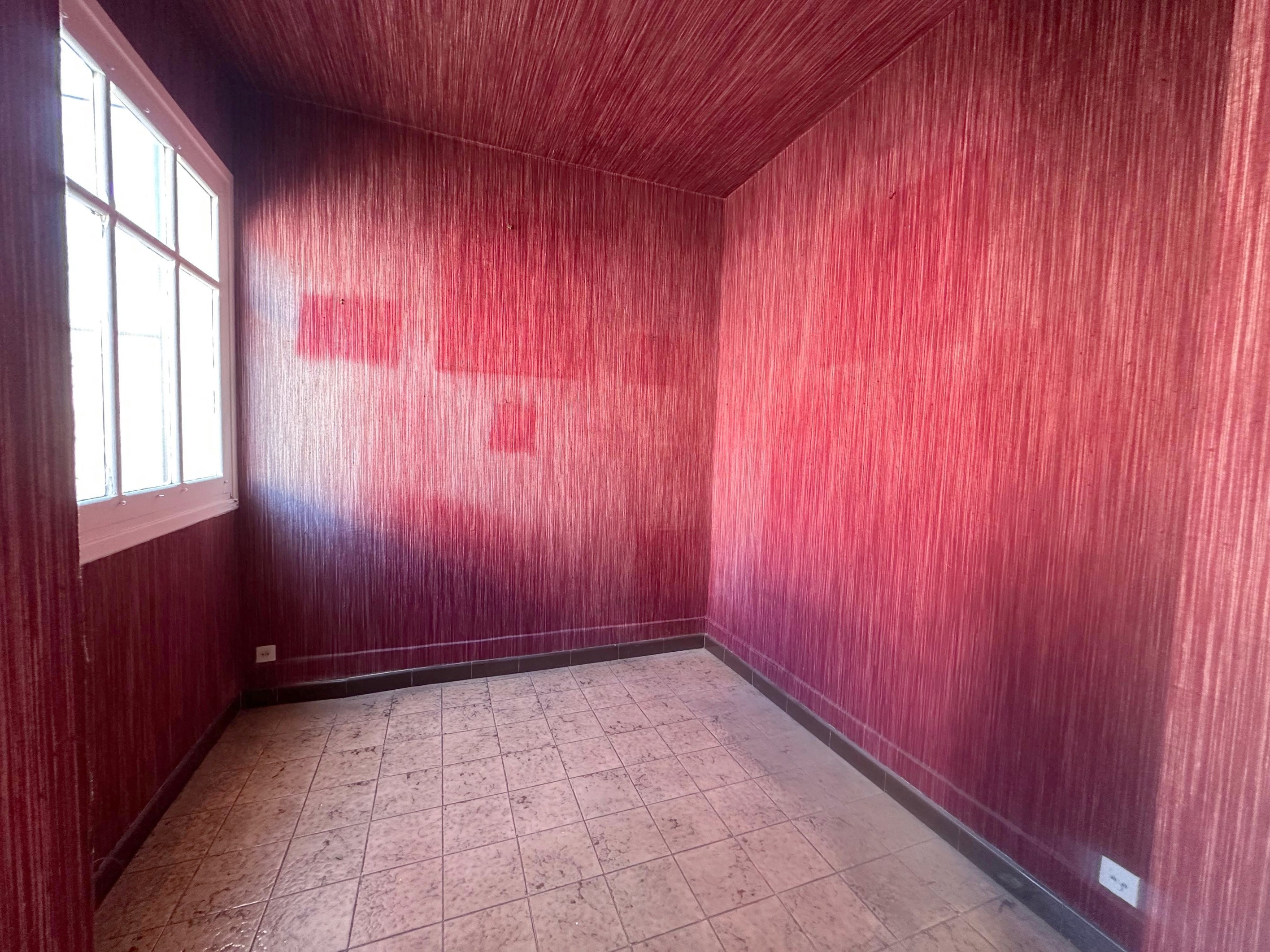  Winter Palace - Spacious 3-room flat to renovate - Carré d