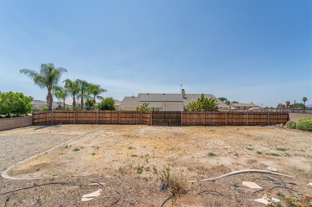 Hemet, California, 92544, United States, 4 Bedrooms Bedrooms, ,2 BathroomsBathrooms,Residential,For Sale,1899336