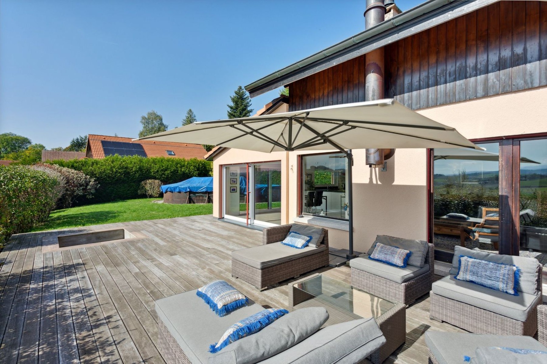  7.5-room family villa with separate 1.5-room studio, unobstructed view of the hi - 物件實景